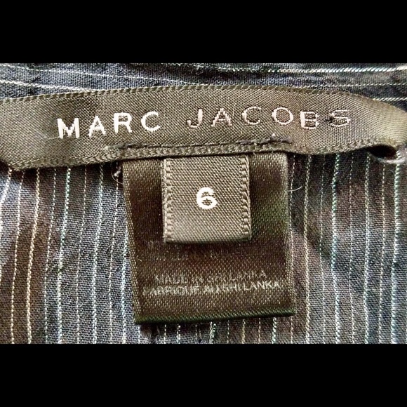 ▪️MARC JACOBS▪️Blue & Silver Pinstripe Top - Picture 6 of 6